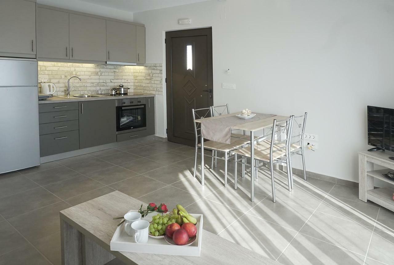 Anastasia's Luxury * Khania